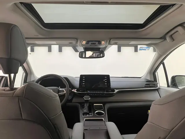 Toyota Sienna 2.5 Hybrid Luxe XLE 2022 Hybride Benzine 19