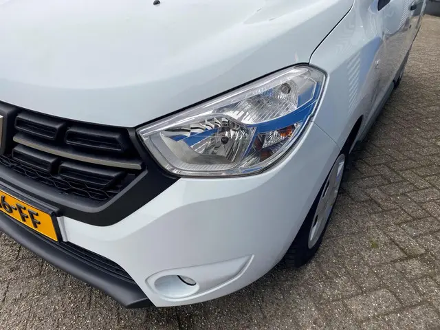 Dacia Lodgy 1.6 SCe 7p. 2019 Benzine 24