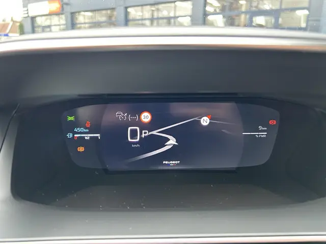 Peugeot 2008 1.2 Hybrid 145 PK GT 2025 Hybride Benzine 13