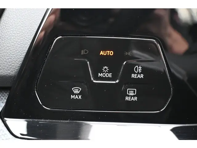 Volkswagen Golf 1.5 TSI 2021 Benzine 32