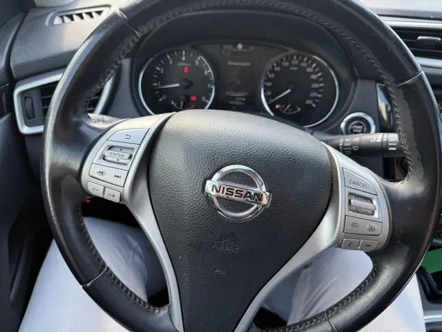 Nissan QASHQAI 1.2 Tekna 2014 Benzine 15