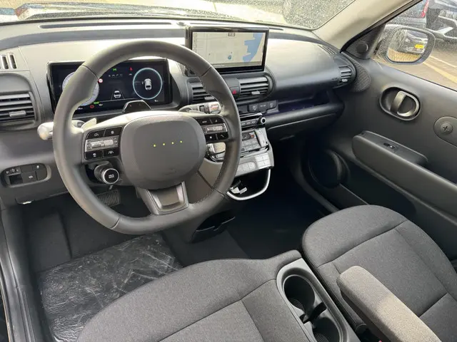 Hyundai Inster Evolve 49 kWh 2025 Elektrisch 10