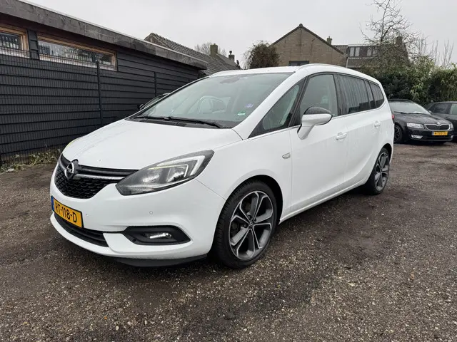 Opel Zafira 1.4 Turbo Business Executive 7p. 2018 Benzine 8