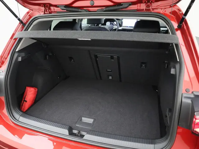 Volkswagen Golf 1.5eTSI/150PK Style DSG 2025 Benzine 22