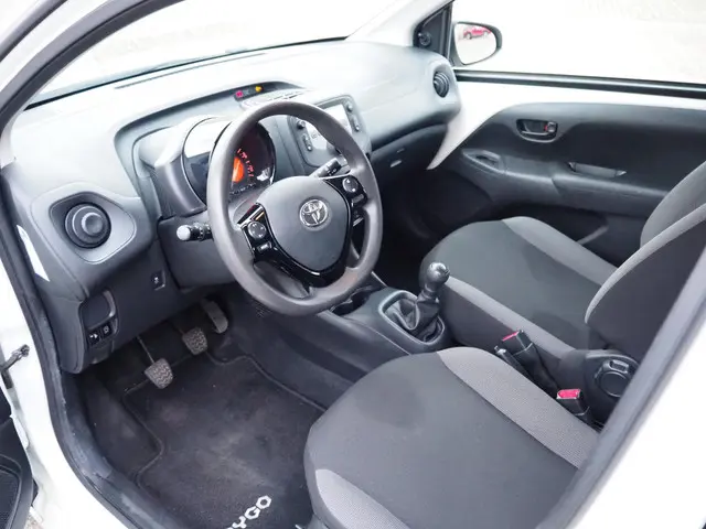 Toyota Aygo 1.0 VVT-i x-fun 2017 Benzine 15