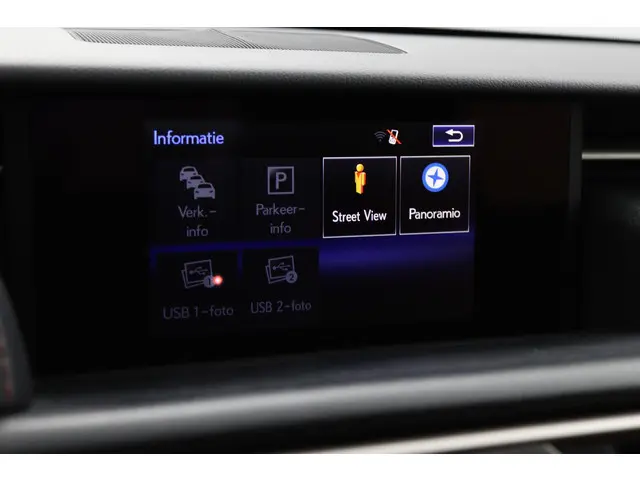 Lexus RC 300h F Sport Line 2016 Hybride Benzine 47