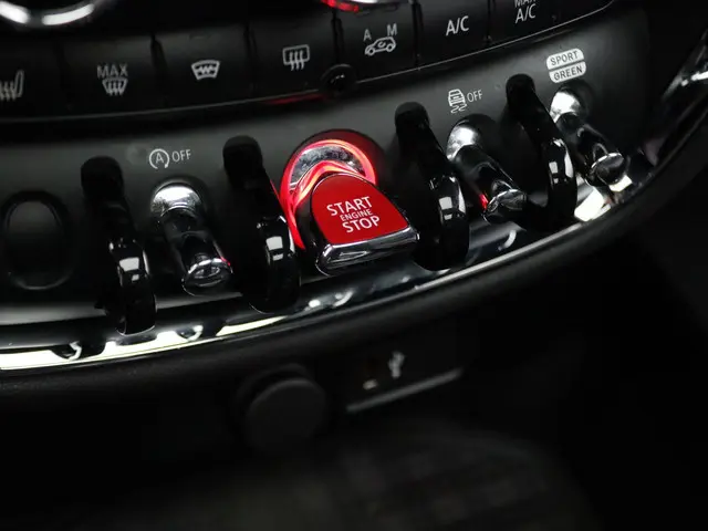 MINI Clubman Cooper 2021 Benzine 13