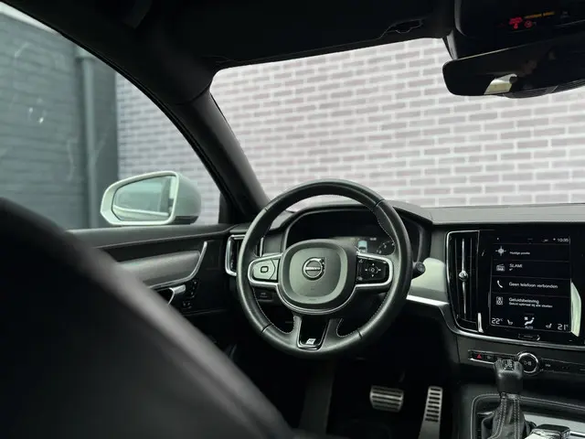 Volvo V90 2.0 T4 Business Sport 2020 Benzine 22