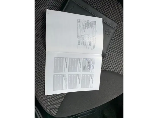 Toyota Aygo 1.0 VVT-i Now|Navigatie|Airco| 2014 Benzine 17