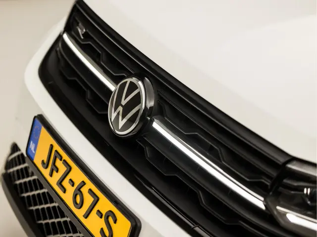 Volkswagen T-Cross 1.5 TSI R-Line 2025 Benzine 18