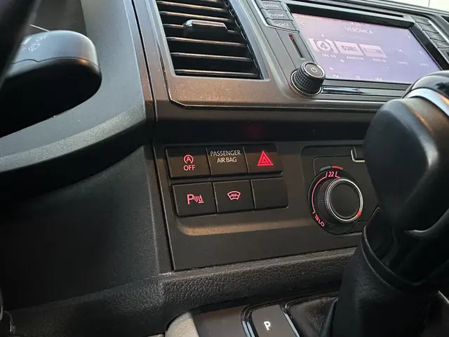 Volkswagen Transporter 2.0 TDI Highline 2019 Diesel 13