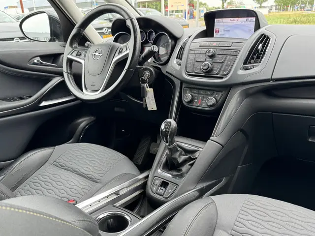 Opel Zafira Tourer 1.4 Business Edition 7p. 2012 Benzine 10