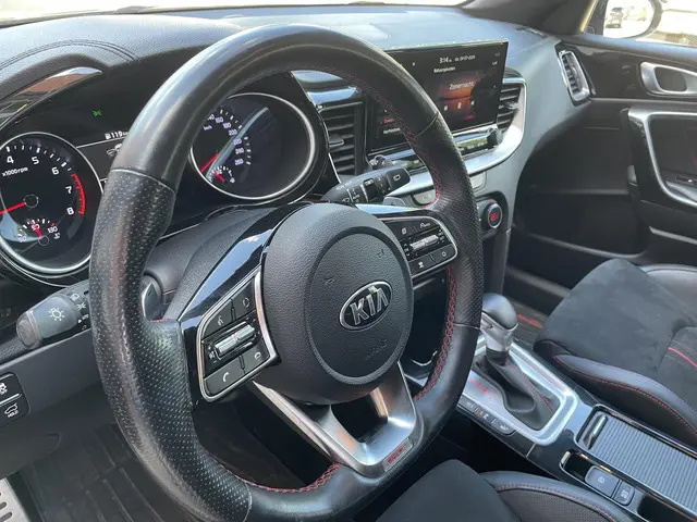 Kia ProCeed 1.6 T-GDi 204pk Automaat GT 2021 Benzine 13