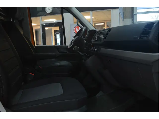 Volkswagen Crafter 35 2.0 TDI L3H3 Highline 2021 Diesel 16