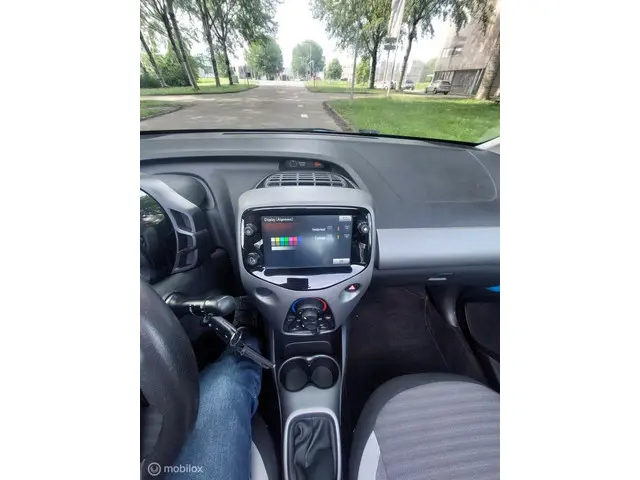 Toyota Aygo 1.0 VVT-i x-cite 2019 Benzine 31