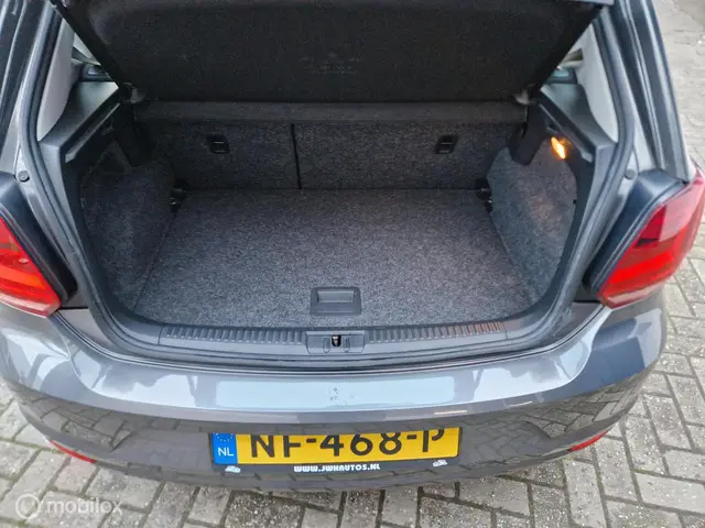 Volkswagen Polo 1.2 TSI Comfortline 2017 Benzine 16