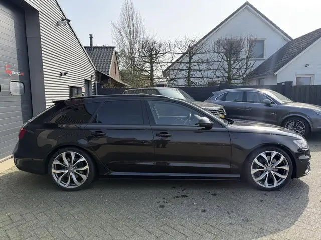 Audi A6 Avant 3.0 TFSI quattro 3X S-Line 2014 Benzine 4