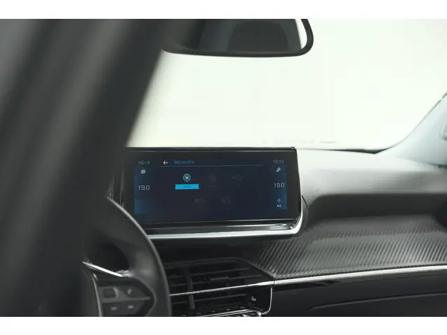 Peugeot 2008 PureTech 130 Allure 2020 Benzine 48
