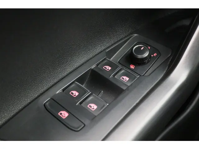 Volkswagen Polo 1.0 MPI Comfortline 2018 Benzine 26