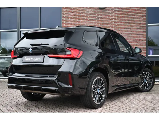 BMW X1 xDrive25e M-Sport 2023 Hybride Benzine 52