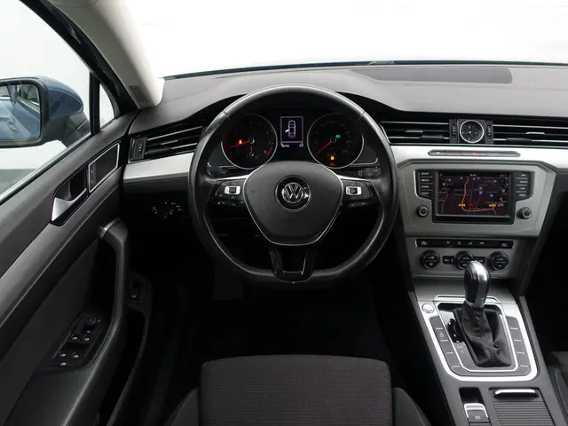 Volkswagen Passat 1.4 TSI Highline Aut- 2015 Benzine 6