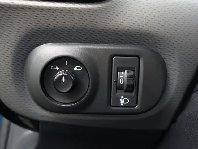 Citroën C4 Cactus 1.2 PureTech Feel 2019 Benzine 18