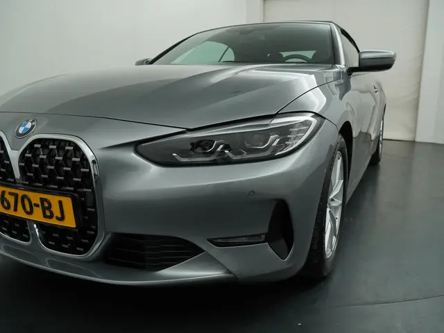 BMW 4 Serie Cabrio 420i High Executive 2023 Benzine 26
