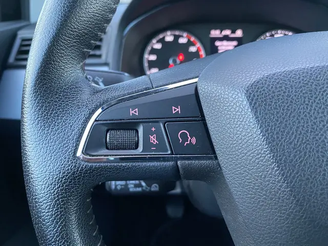 SEAT Arona 1.0 TSI Style Business Intense 2020 Benzine 20