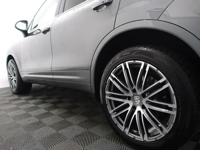 Porsche Cayenne 3.6 S Sport Chrono 300pk Aut- 2016 Benzine 35