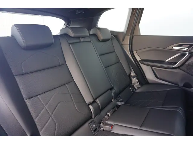 BMW X1 xDrive25e 2025 Hybride Benzine 9