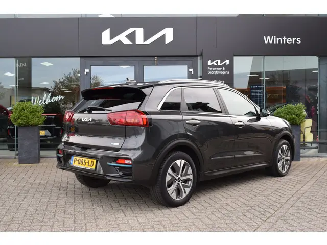Kia e-Niro ExecutiveLine 64 kWh 3-Fase 2022 Elektrisch 3