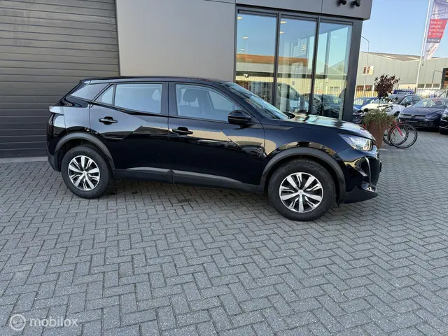 Peugeot 2008 1.2 PureTech Blue Lease Allure 2020 Benzine 4
