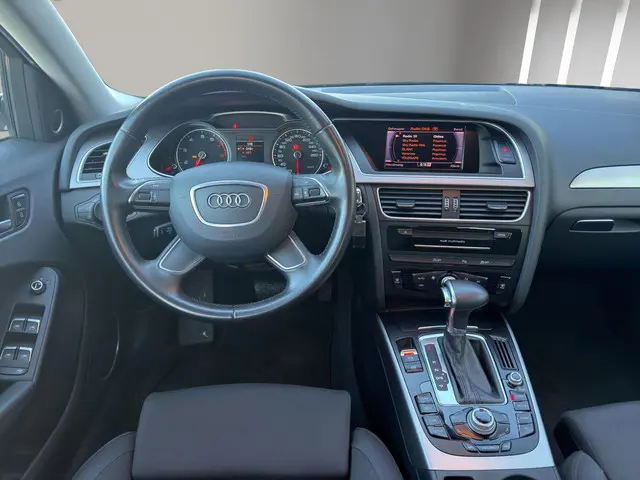 Audi A4 Avant 1.8 TFSI B&O Clima LED Xenon 2014 Benzine 18
