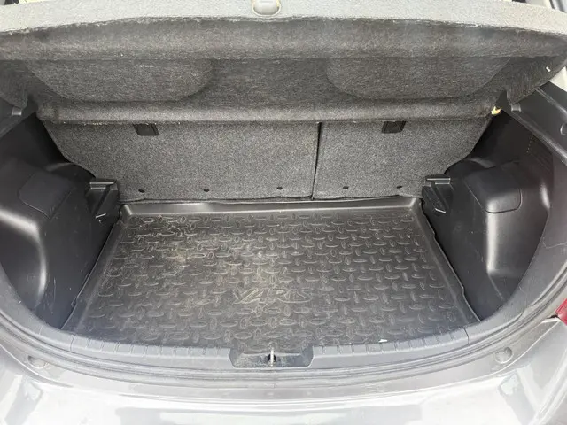 Toyota Yaris 1.5 Hybrid Aspiration 2015 Hybride Benzine 15