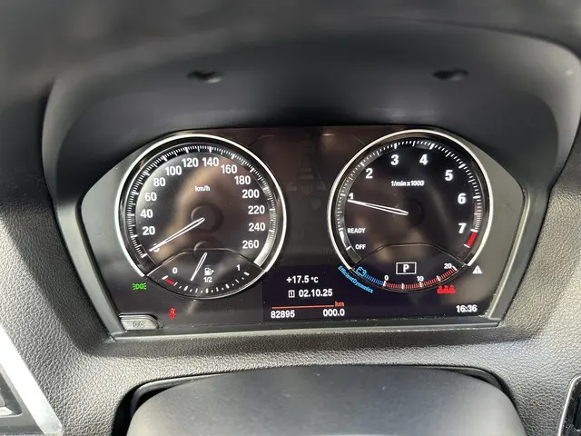 BMW 1 Serie 118i High Executive 2019 Benzine 27