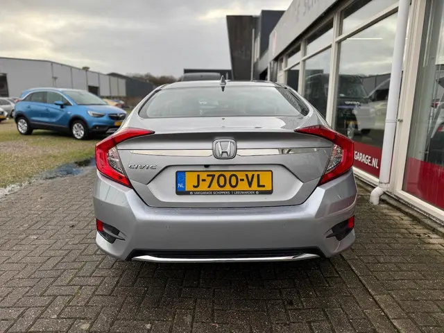 Honda Civic 1.5 i-VTEC Elegance 2020 Benzine 16