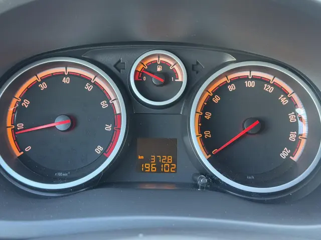 Opel Corsa 1.2 EcoFlex Cosmo LPG 2014 LPG/Gas 12