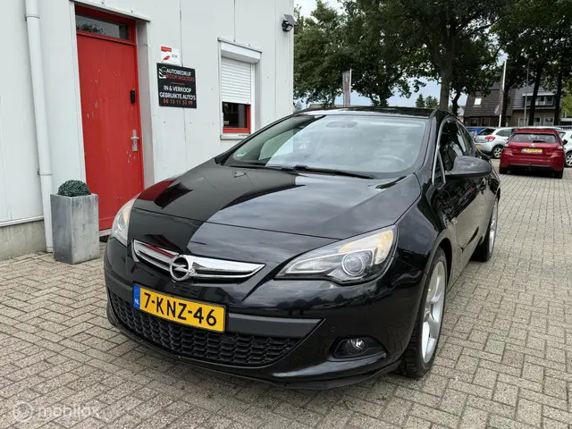 Opel Astra GTC 1.4 Turbo Design Edition 2013 Benzine 8