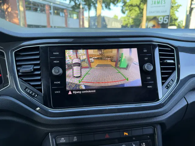 Volkswagen T-Roc 1.5 TSI R-Line Automaat 2020 Benzine 18