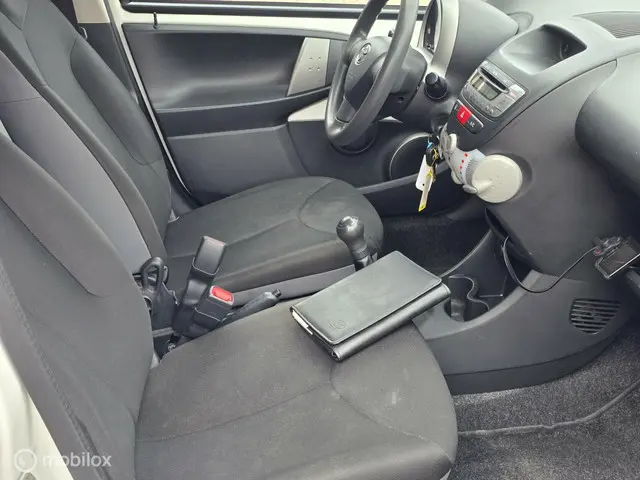 Toyota Aygo 1.0 VVT-i Now❄️Airco❄️Apk✅️ 2014 Benzine 13