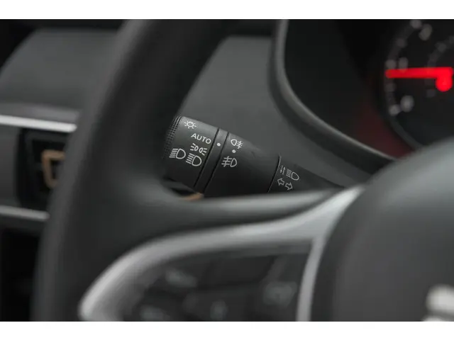 Dacia Jogger TCe 110 Extreme 2025 Benzine 38