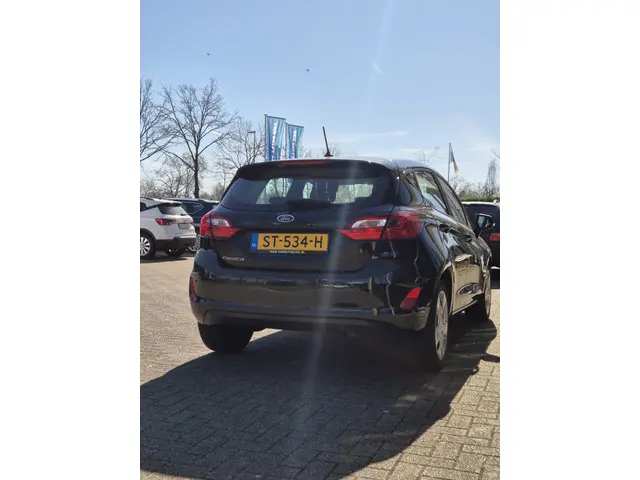 Ford Fiesta 1.5 TDCi Trend 2018 Diesel 6