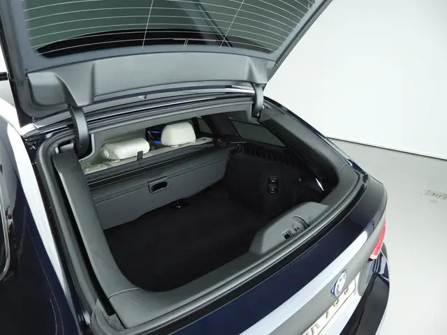 BMW 5 Serie Touring 530e xDrive 2024 Hybride Benzine 49