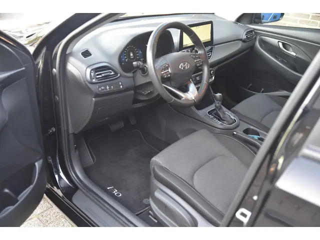 Hyundai i30 1.0 T-GDi MHEV Comfort Smart 2022 Benzine 2