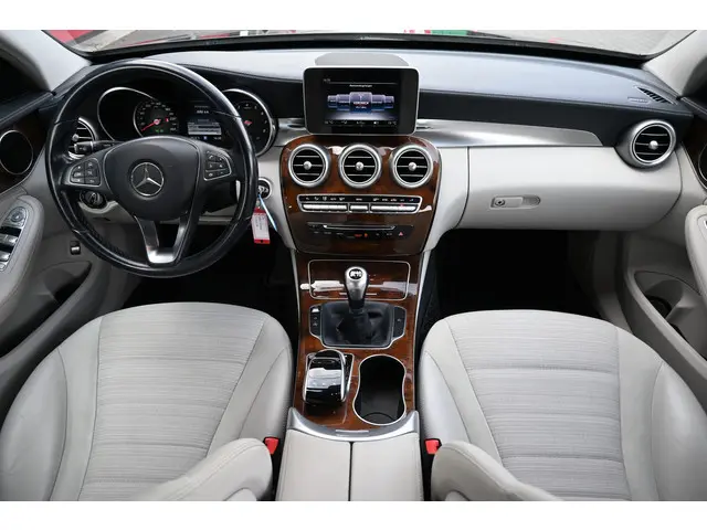 Mercedes-Benz C-Klasse Estate 180 Ambition 2015 Benzine 4