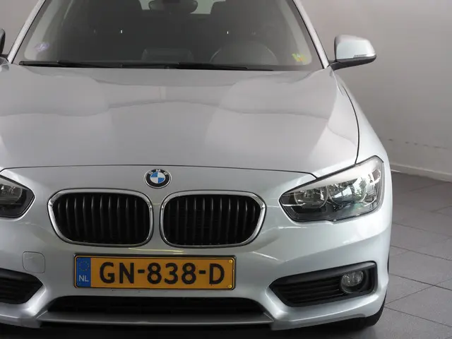 BMW 1 Serie 118i Essential 2015 Benzine 16