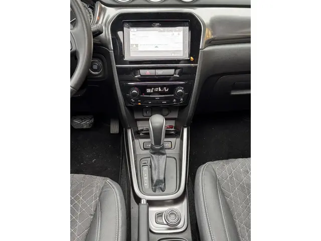 Suzuki Vitara 1.4 Boosterjet AllGrip Stijl 2019 Benzine 16