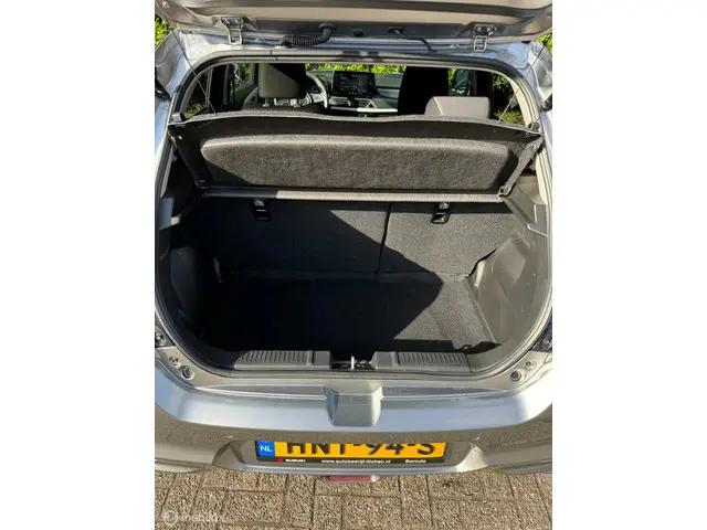 Suzuki Swift 1.2 Select Smart Hybrid 2024 Benzine 15