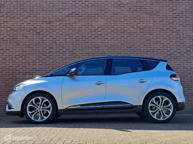 Renault Scénic 1.2 TCe Intens 2017 Benzine 2