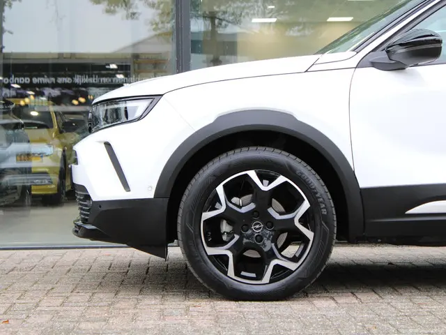 Opel Mokka 1.2 Turbo Ultimate 2024 Benzine 12